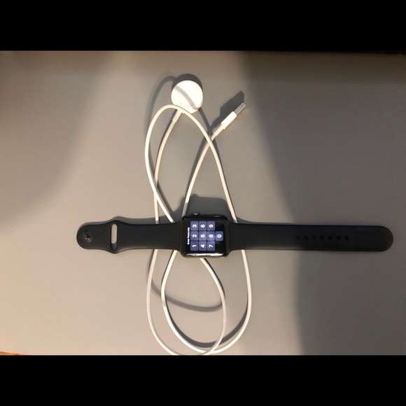 42mm M/L Black Apple Watch Series 2